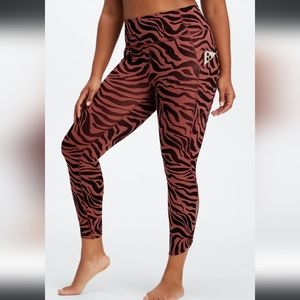 Fabletics Oasis PureLuxe Leggings Zebra Print size XL
